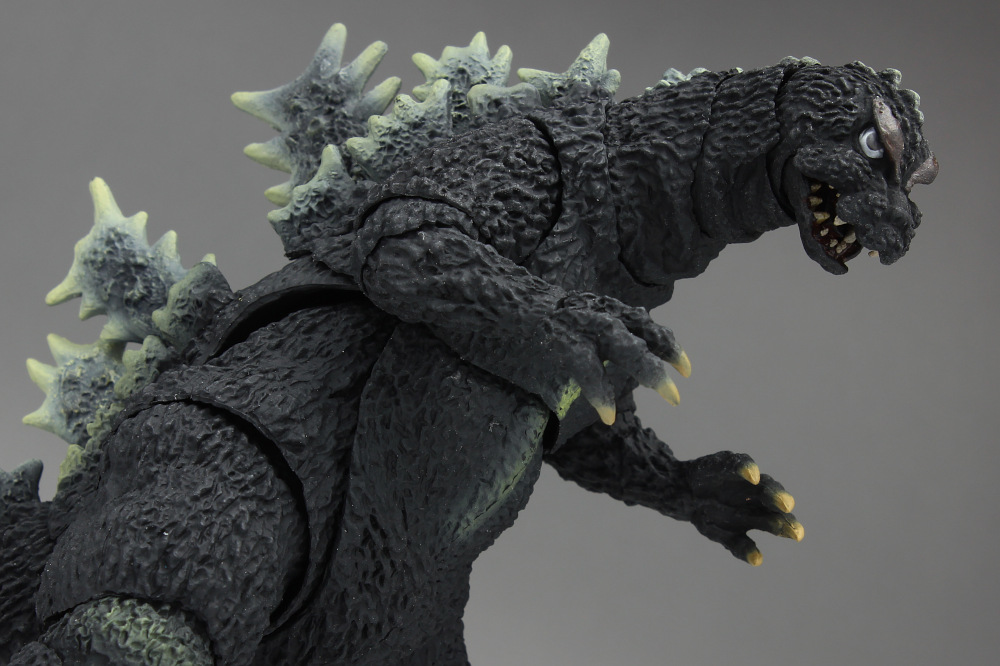 S.H. Monsterarts Strikes Again! Godzilla 2000, Heisei Mothra